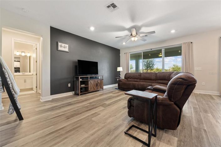 Image No.15-5 Bed House for sale