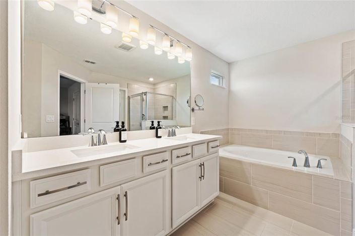 Image No.28-5 Bed House for sale