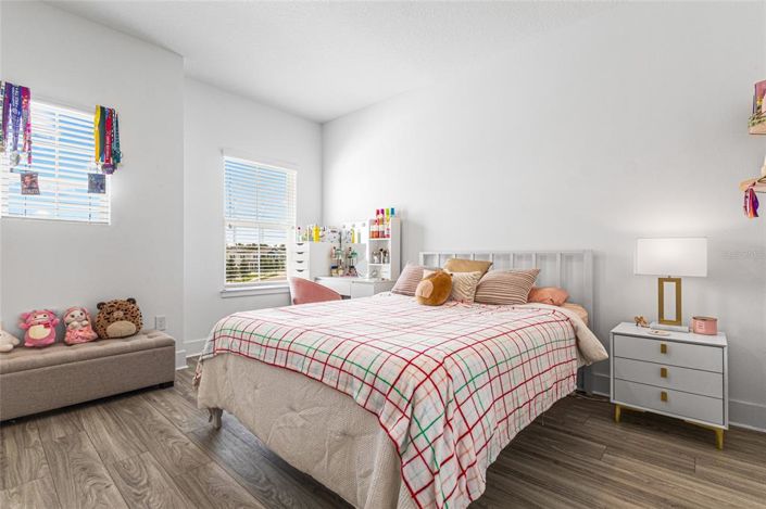 Image No.36-5 Bed House for sale