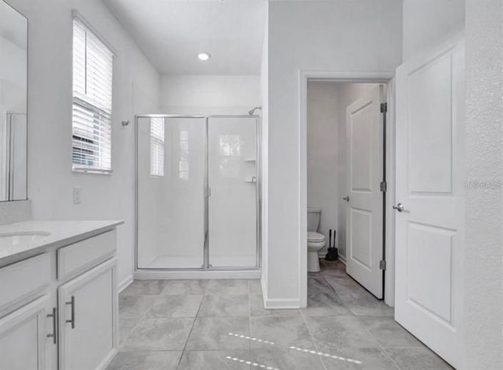 Image No.17-4 Bed House for sale