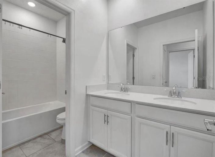 Image No.19-4 Bed House for sale