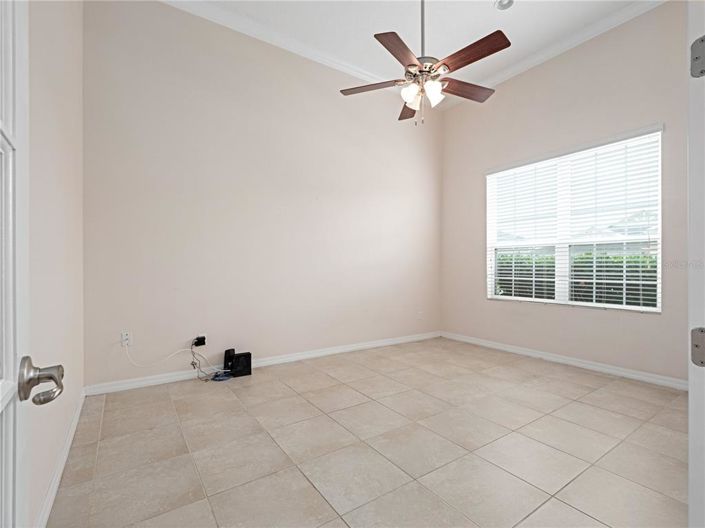 Image No.15-4 Bed House for sale