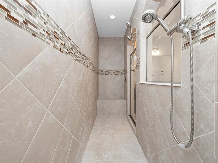 Image No.19-4 Bed House for sale