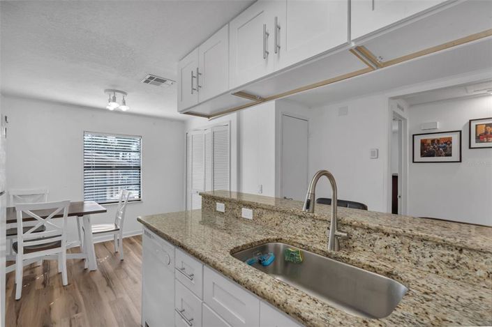 Image No.12-Appartement de 2 chambres à vendre à Saint John