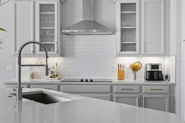 Image No.18-4 Bed House for sale