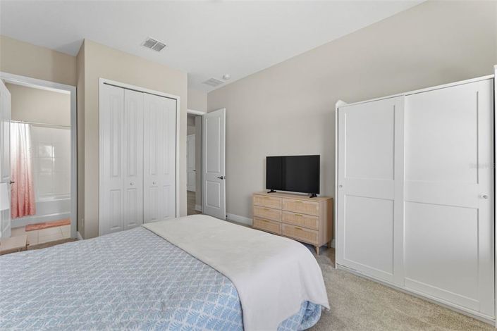 Image No.19-4 Bed House for sale