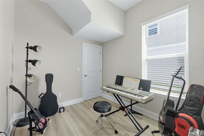 Image No.24-4 Bed House for sale