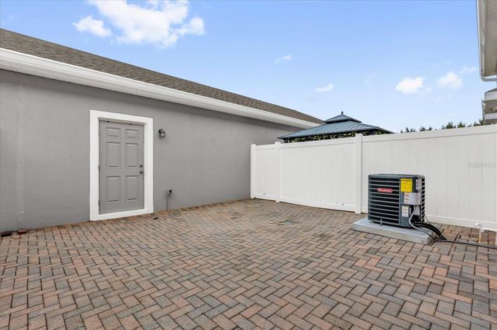 Image No.21-Maison de ville de 2 chambres à vendre à Saint John