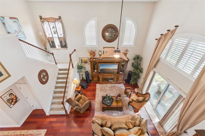 Image No.11-3 Bed House for sale