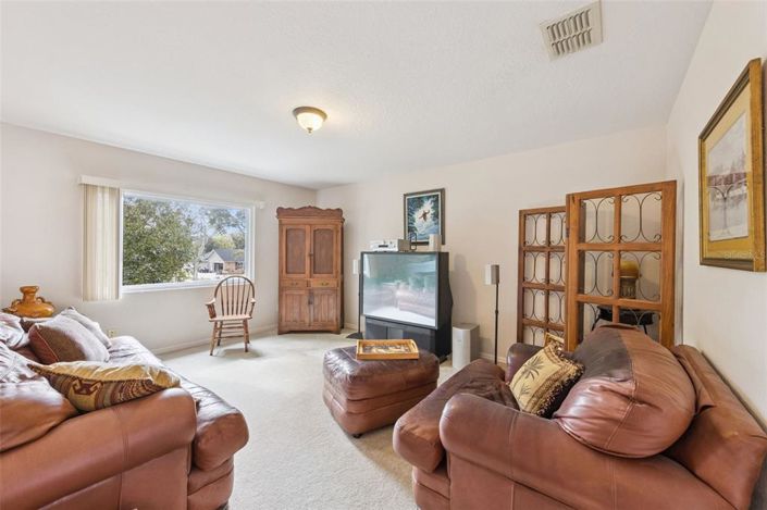 Image No.13-3 Bed House for sale