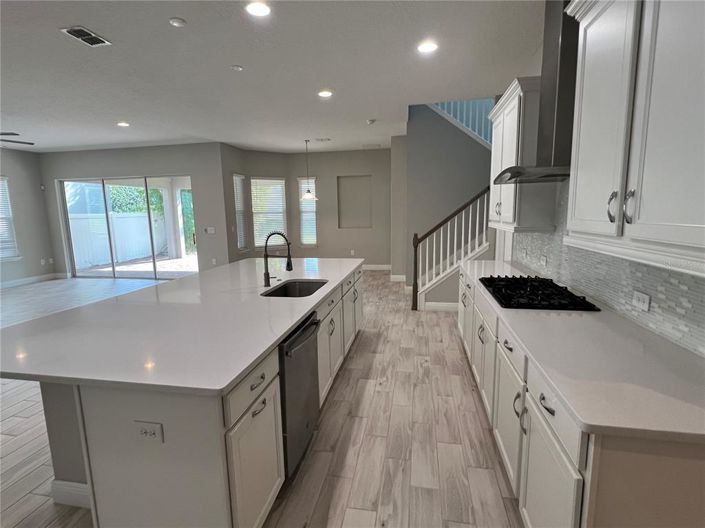 Image No.10-5 Bed House for sale