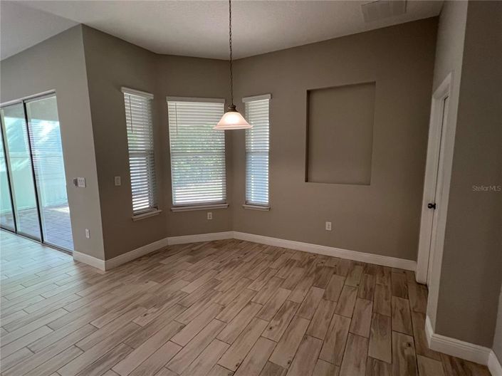 Image No.16-5 Bed House for sale