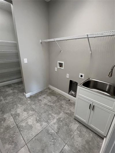 Image No.23-5 Bed House for sale