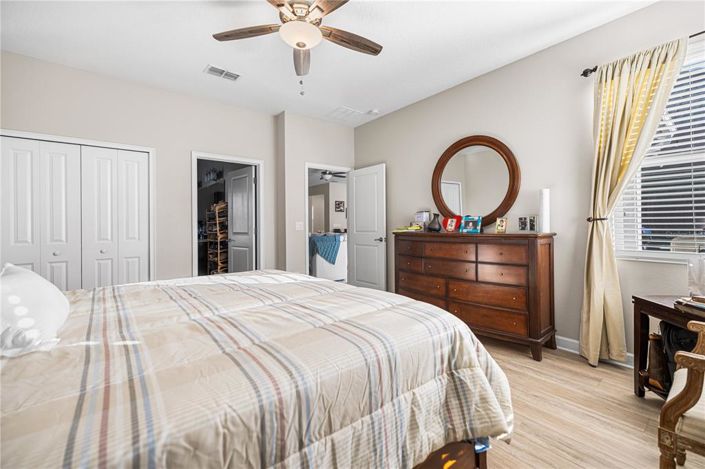 Image No.18-4 Bed House for sale