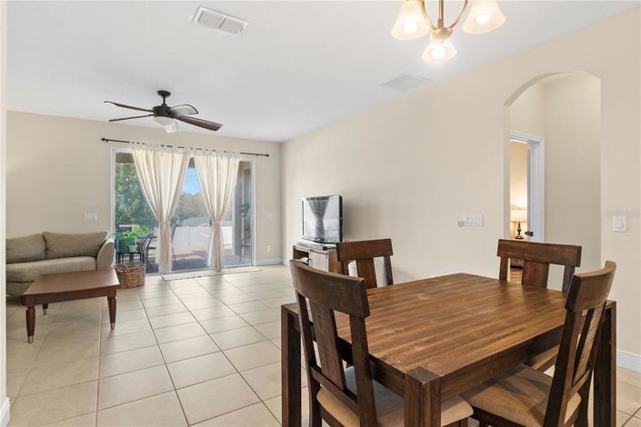 Image No.11-4 Bed House for sale