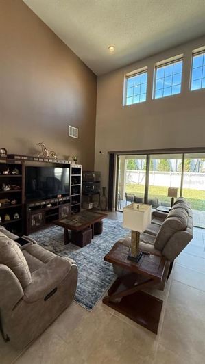 Image No.13-4 Bed House for sale