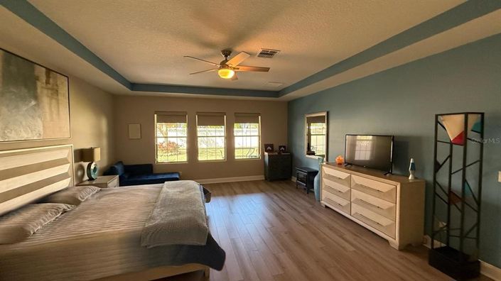 Image No.14-4 Bed House for sale