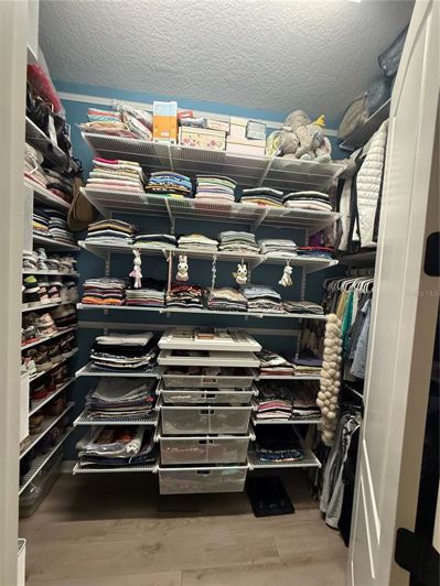 Image No.16-4 Bed House for sale