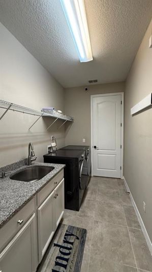 Image No.20-4 Bed House for sale