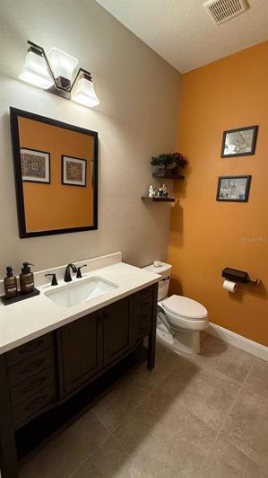 Image No.22-4 Bed House for sale