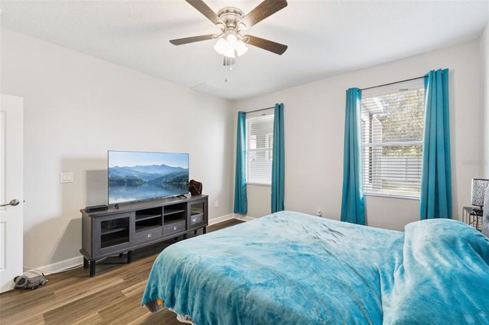 Image No.20-4 Bed House for sale