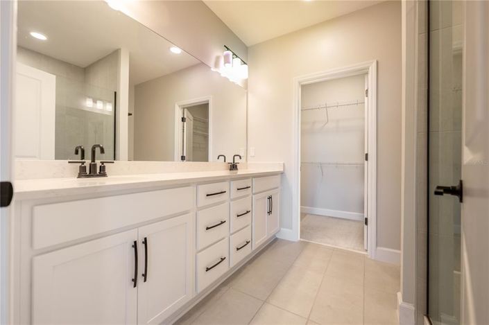 Image No.15-3 Bed Townhouse for sale