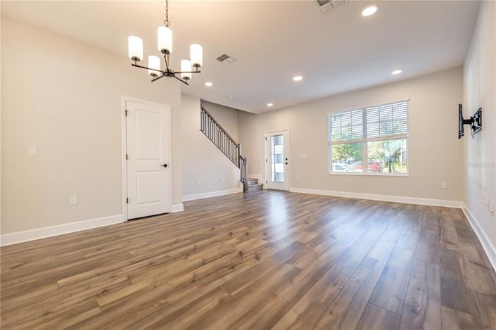 Image No.5-3 Bed Townhouse for sale