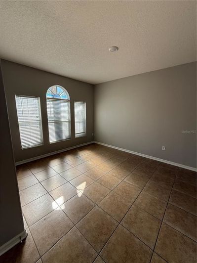 Image No.3-5 Bed House for sale