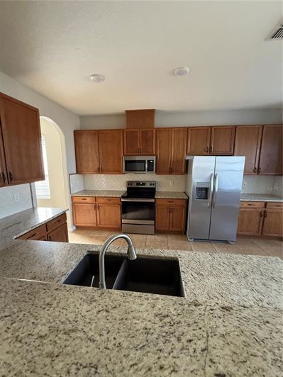 Image No.7-5 Bed House for sale