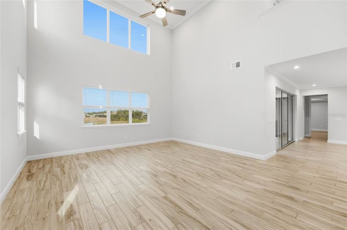 Image No.13-5 Bed House for sale