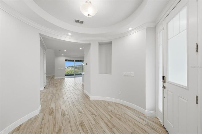 Image No.2-5 Bed House for sale