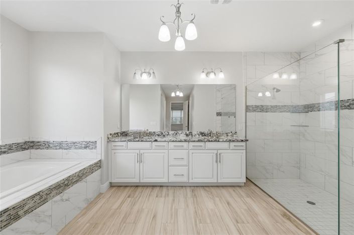 Image No.20-5 Bed House for sale