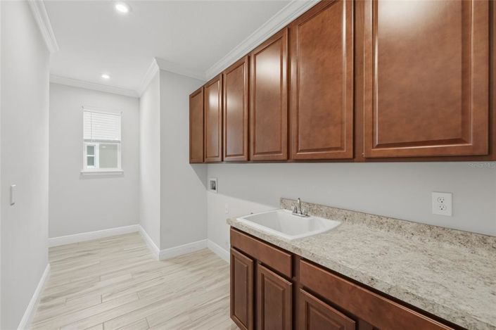 Image No.22-5 Bed House for sale