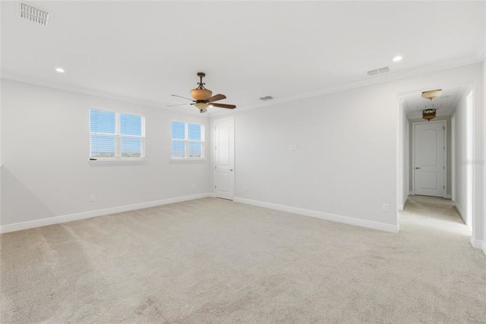 Image No.26-5 Bed House for sale