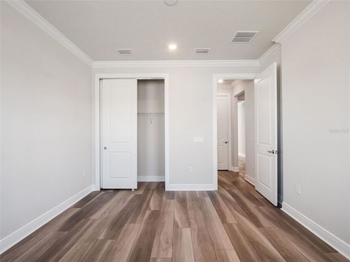 Image No.17-3 Bed House for sale