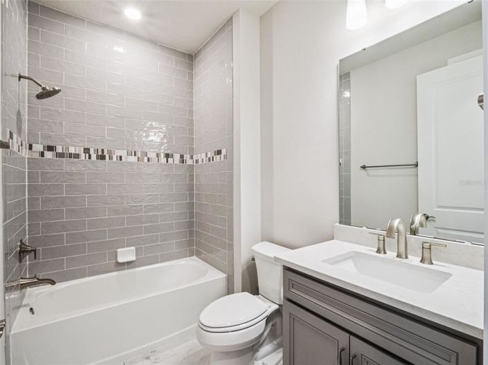 Image No.18-3 Bed House for sale