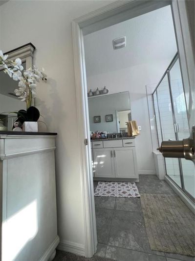 Image No.19-4 Bed Townhouse for sale