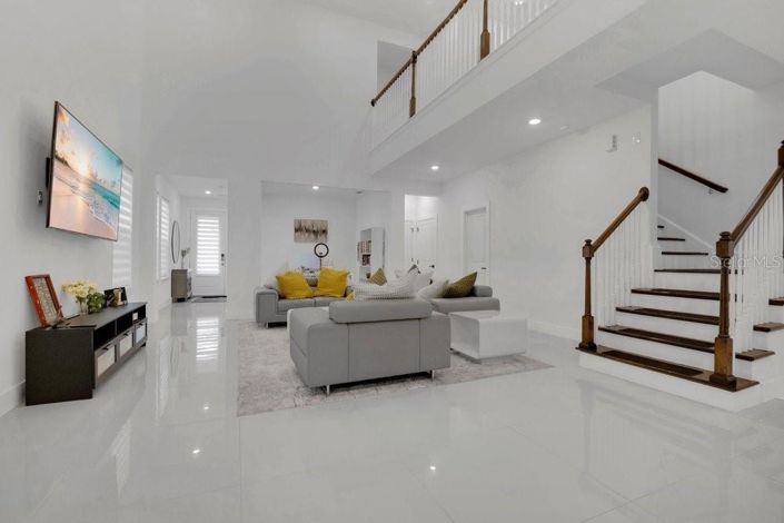 Image No.10-5 Bed House for sale