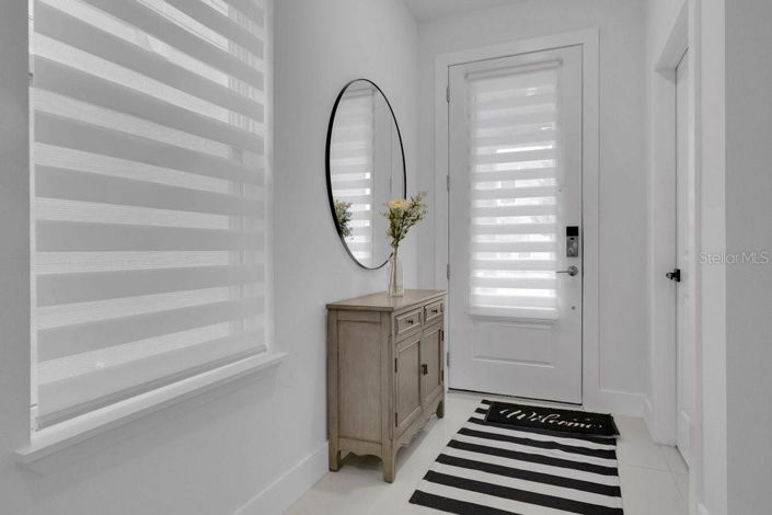 Image No.8-5 Bed House for sale