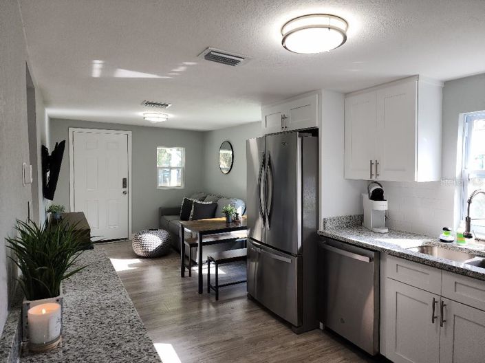 Image No.4-2 Bed House for sale