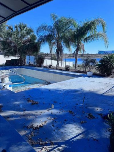 Image No.18-4 Bed House for sale