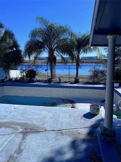 Image No.19-4 Bed House for sale