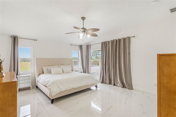 Image No.17-4 Bed House for sale