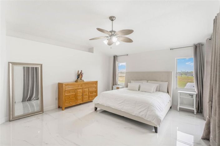 Image No.19-4 Bed House for sale