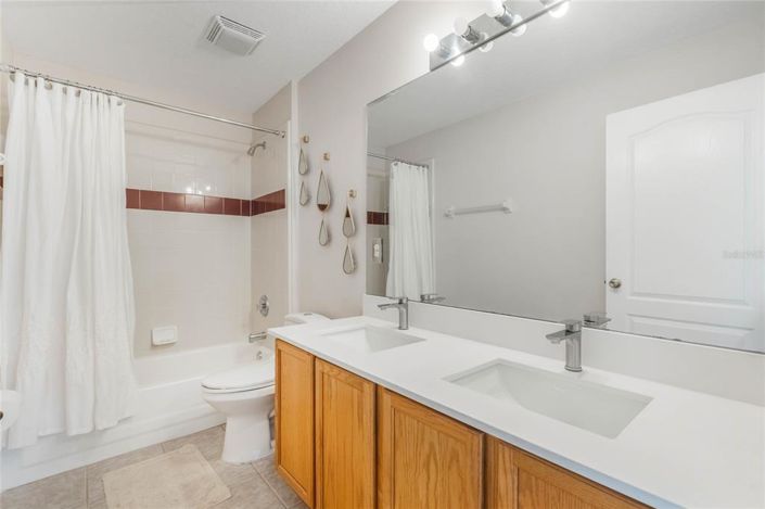 Image No.26-4 Bed House for sale