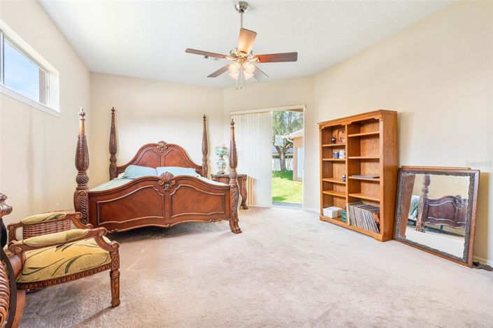 Image No.20-4 Bed House for sale