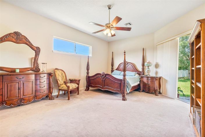 Image No.21-4 Bed House for sale