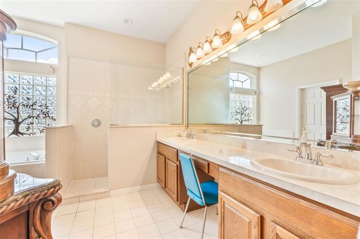 Image No.22-4 Bed House for sale