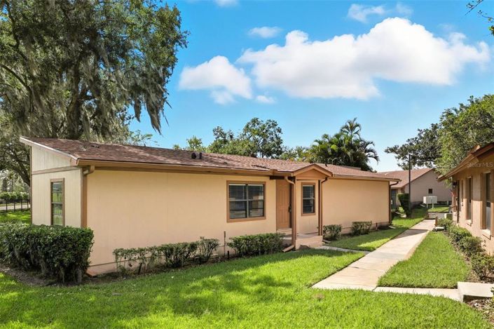 Image No.2-Appartement de 2 chambres à vendre à Saint John