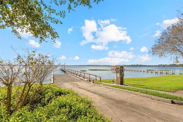 Image No.2-Maison de 4 chambres à vendre à Saint John